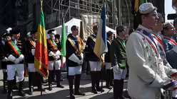 Gl&auml;ubige an Fronleichnam (DR)