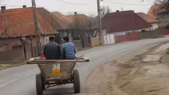 Ein typisches Bild in Rum&auml;nien: Pferdefuhrwerke / &copy; Thomas Schumann (Ren)