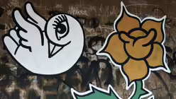 Taube und Rose stehen f&uuml;r Frieden und Gedenken an die Toten / &copy; Friederike Seeger