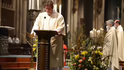 Eindrücke aus der Osternacht im Kölner Dom / © Beatrice Tomasetti (DR)