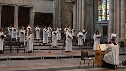 Eine kleine Formation des Mädchenchores singt die Missa in g von Joseph Rheinberger. / © Beatrice Tomasetti (DR)