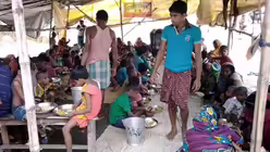 Eine Lebensmittelstation, wo vor allem Kinder zu essen bekommen. (BONO)