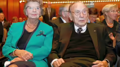 Hans-Dietrich Genscher und seine Frau Barbara in der Alte Oper in Frankfurt/Main.  / &copy; Ralph Orlowski (dpa)