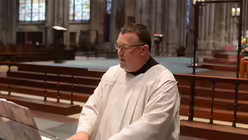 Einzelne Kompositionen begleitet Oliver Sperling auf dem Keyboard. / &copy; Beatrice Tomasetti (DR)