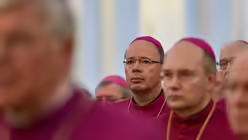 Bischöfe im Dom zu Fulda / © Harald Oppitz (KNA)