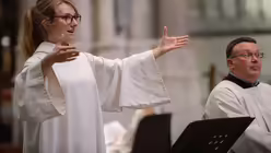 Erstkommunion der Kölner Domsingschule im Kölner Dom / © Beatrice Tomasetti (DR)