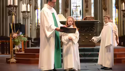 Erstkommunion der Kölner Domsingschule im Kölner Dom / © Beatrice Tomasetti (DR)