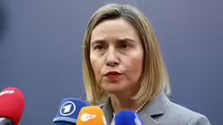 "Heute werden wir zeigen, dass unser Ansatz Kooperation und Partnerschaft ist. Wir glauben nicht an Mauern." (Die EU-Au&szlig;enbeauftragte Federica Mogherini zur EU-Migrationspolitik im Unterschied zu der Trumps) / &copy; Julien Warnand (dpa)