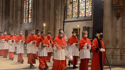 Feierlicher Auszug. / &copy; Beatrice Tomasetti (DR)