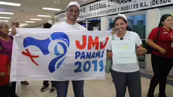 Freudig werden die ankommenden Weltjugendtags-Pilger begrüßt / © Katharina Geiger (DR)