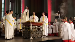 Gabenbereitung während des Aussendungsgottesdiensts  / © Henning Martin Schoon (privat)