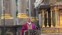 Erzbischof G&auml;nswein in Mannheim (DR)