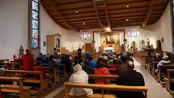 Gemeinsames Gebet und ein Te Deum für Kardinal Woelki / © Martin Biallas (DR)