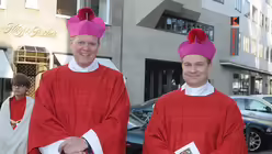 Generalvikar Dr. Dominik Meiering mit dem Domkapitular Msgr. Dr. Markus Hofmann / &copy; Beatrice Tomasetti (DR)