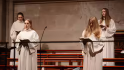 Gesang im K&ouml;lner Dom / &copy; Beatrice Tomasetti (DR)