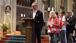 Geschäftsführer Alexander Wehrle spricht eine Fürbitte. / © Beatrice Tomasetti (DR)