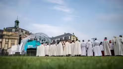 Gottesdienst an Christi Himmelfahrt / © Rolf Vennenbernd (dpa)