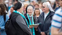 Gottesdienst an Christi Himmelfahrt / © Rolf Vennenbernd (dpa)