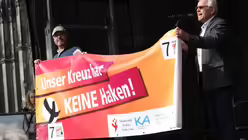 Gregor Stiels, Vorsitzender des K&ouml;lner Katholikenausschusses, und Rolf Domning vom Evangelischen Stadtkirchenverband / &copy; Dominik Becker (DR)