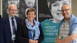 Hans Adolf Hammermann (links) ist seit Jahrzehnten ND-Mitglied und beim Kongress der Leiter der Programmkommission / &copy; Beatrice Tomasetti (DR)