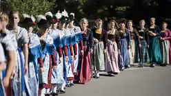 Am 15. August begeht Kochel am See traditionell eine Prozession zum Hochfest. / © Andreas Gebert (dpa)