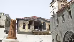 Geköpfte Statue im Innenhof der Kirche der 40 Märtyrer (KNA)