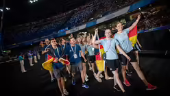 Im San-Paolo-Stadion in Neapel wurde die 30. Sommer-Universiade mit einem Einmarsch der Nationen nach olympischem Vorbild feierlich eröffnet. / © Elisabeth Keilmann (adh)