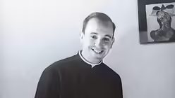 Jorge Mario Bergoglio als junger Seminarist im Jahr 1966.  (KNA)