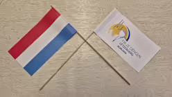 Fähnchen für den Papstbesuch in Luxemburg / © Jan Hendrik Stens (DR)