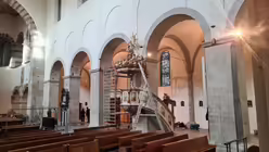 Noch stehen Gerüste im Innenraum, die Renovierung geschah dennoch im vorgesehen Zeit- und Kostenrahmen.  (DR)