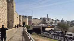 Blick auf die Stadtmauer und das Jaffator der Jerusalemer Altstadt / &copy; Jan Hendrik Stens (DR)