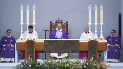 Papst Franziskus feiert eine Messe in Floriana (Malta) / &copy; Paul Haring (KNA)