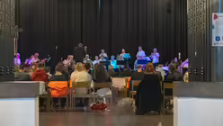 Die Big Band Heavens Gate bei einem Auftritt am 6. August in der Kirche für Köln. (DR)