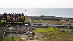 Ökumenisches Gebetstreffen mit Papst Leo XIV. am 28. November 2025 in der Nähe der archäologischen Ausgrabungen der antiken Basilika Sankt Neophyt in Iznik (Türkei) / © Lola Gomez/CNS photo (KNA)