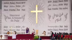 Papst Leo XIV. feiert eine Messe an der Beirut Waterfront, am 2. Dezember 2025 in Beirut (Libanon) / © Lola Gomez/CNS photo (KNA)