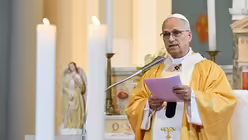 Papst Leo XIV. spricht w&auml;hrend der heiligen Messe in der Basilika Sankt Augustinus, am 14. April 2026 in Annaba (Algerien) / &copy; Vatican Media/Romano Siciliani (KNA)