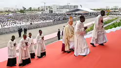 Gottesdienst mit Papst Leo XIV. am 19. April 2026 in Kilamba (Angola) / &copy; Vatican Media/Romano Siciliani (KNA)