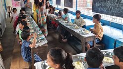 Zu dem Betreuungsangebot der Kinder gehören auch Mahlzeiten in der Mensa. (BONO)