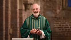 Auch in der Obdachlosenseelsorge - hier im Gubbio - hört Ansgar Puff viel zu.  / © Beatrice Tomasetti (DR)