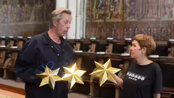 Wolfgang Hippler und Bettina Grimm von der Dombauh&uuml;tte gehen behutsam vor, wenn sie f&uuml;r andere die Sterne vom Himmel holen. / &copy; Beatrice Tomasetti (DR)