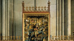 Der Heilige Georg wird klassisch auf einem Pferd dargestellt, während er den Drachen tötet. / © Matz und Schenk (Kölner Dom)