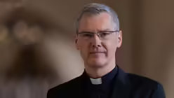 Heiner Wilmer, Bischof von Hildesheim und Vorsitzender der Deutschen Bischofskonferenz, wird im St.-Paulus-Dom als designierter Bischof von M&uuml;nster vorgestellt / &copy; Rolf Vennenbernd (dpa)