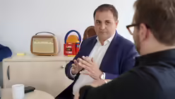 Minister Nathanael Liminski zu Gast / &copy; Julian Kendziora (Staatskanzlei NRW)