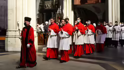 Karfreitagsliturgie im K&ouml;lner Dom / &copy; Beatrice Tomasetti (DR)