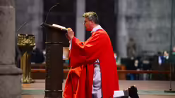 Karfreitagsliturgie im K&ouml;lner Dom / &copy; Beatrice Tomasetti (DR)
