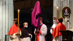 Karfreitagsliturgie im K&ouml;lner Dom / &copy; Beatrice Tomasetti (DR)