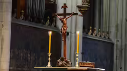 Karfreitagsliturgie im K&ouml;lner Dom / &copy; Beatrice Tomasetti (DR)