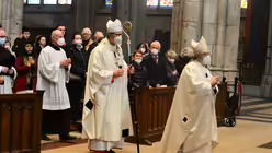 Rainer Maria Kardinal Woelki im Pontifikalamt am Hochfest der Auferstehung des Herrn / &copy; Beatrice Tomasetti (DR)