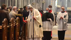 Kardinal Woelki im Pontifikalamt am Hochfest der Auferstehung des Herrn / &copy; Beatrice Tomasetti (DR)