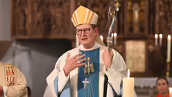 Kardinal Woelki bei der Er&ouml;ffnung der Gute-Rats-Oktav in Bedburg / &copy; Beatrice Tomasetti (DR)